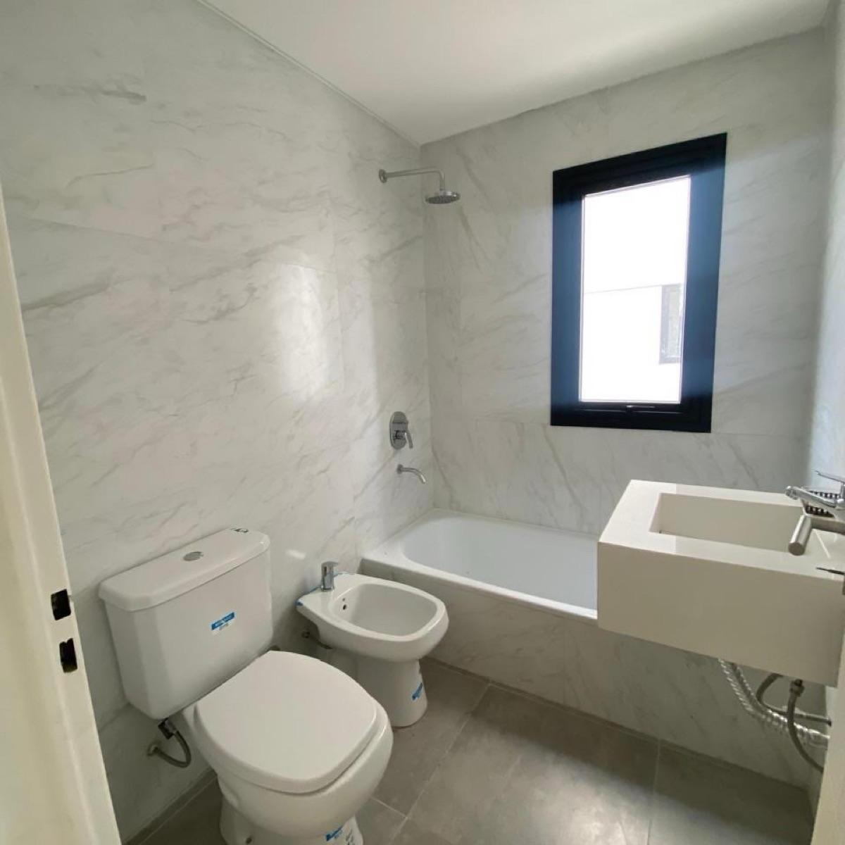 Departamento en Venta con renta 4 ambientes - Vivo Tortuguitas