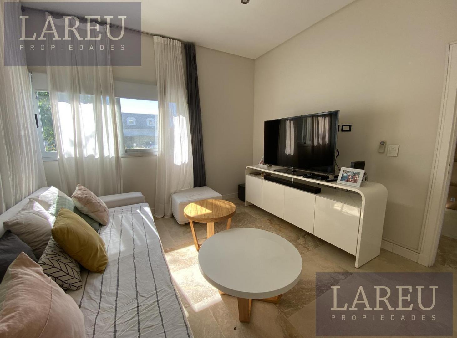 Foto de Casa en Venta con renta - en La Lomada De Pilar, imagen 5