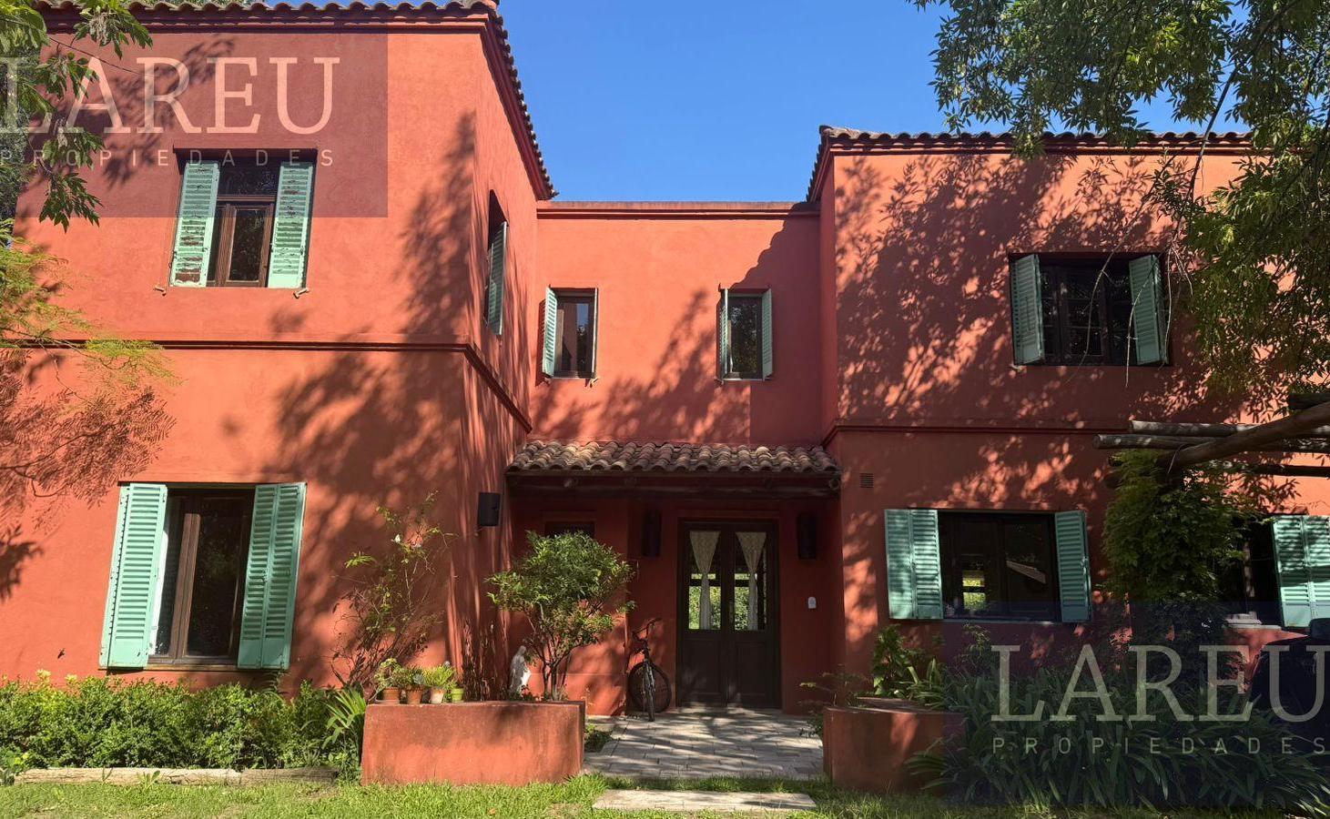 Casa en Venta en El Barrio Privado Lucero
