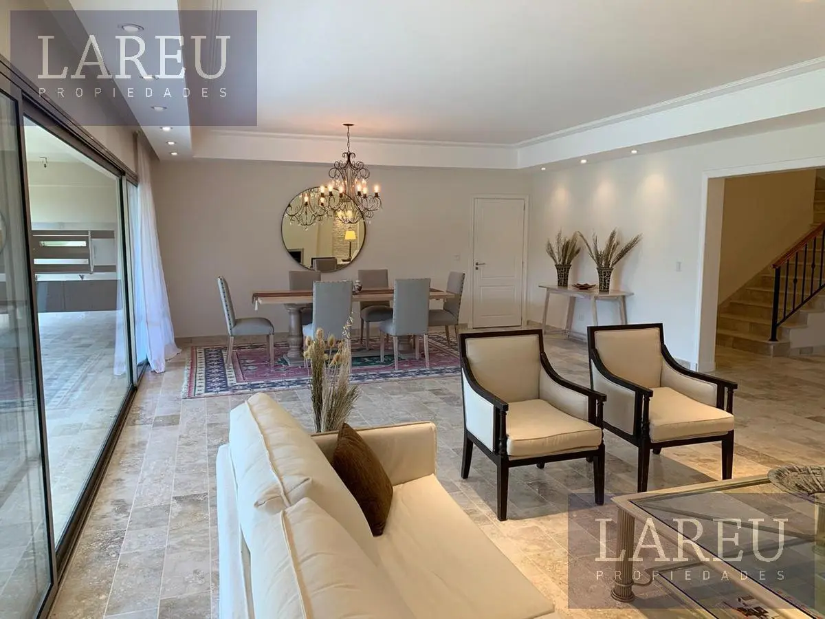 Casa en venta con renta - Ayres de Pilar 4