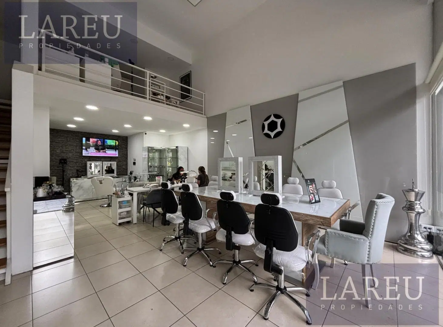 Local - AGORA III - 46 PLAZA, Pilar 4