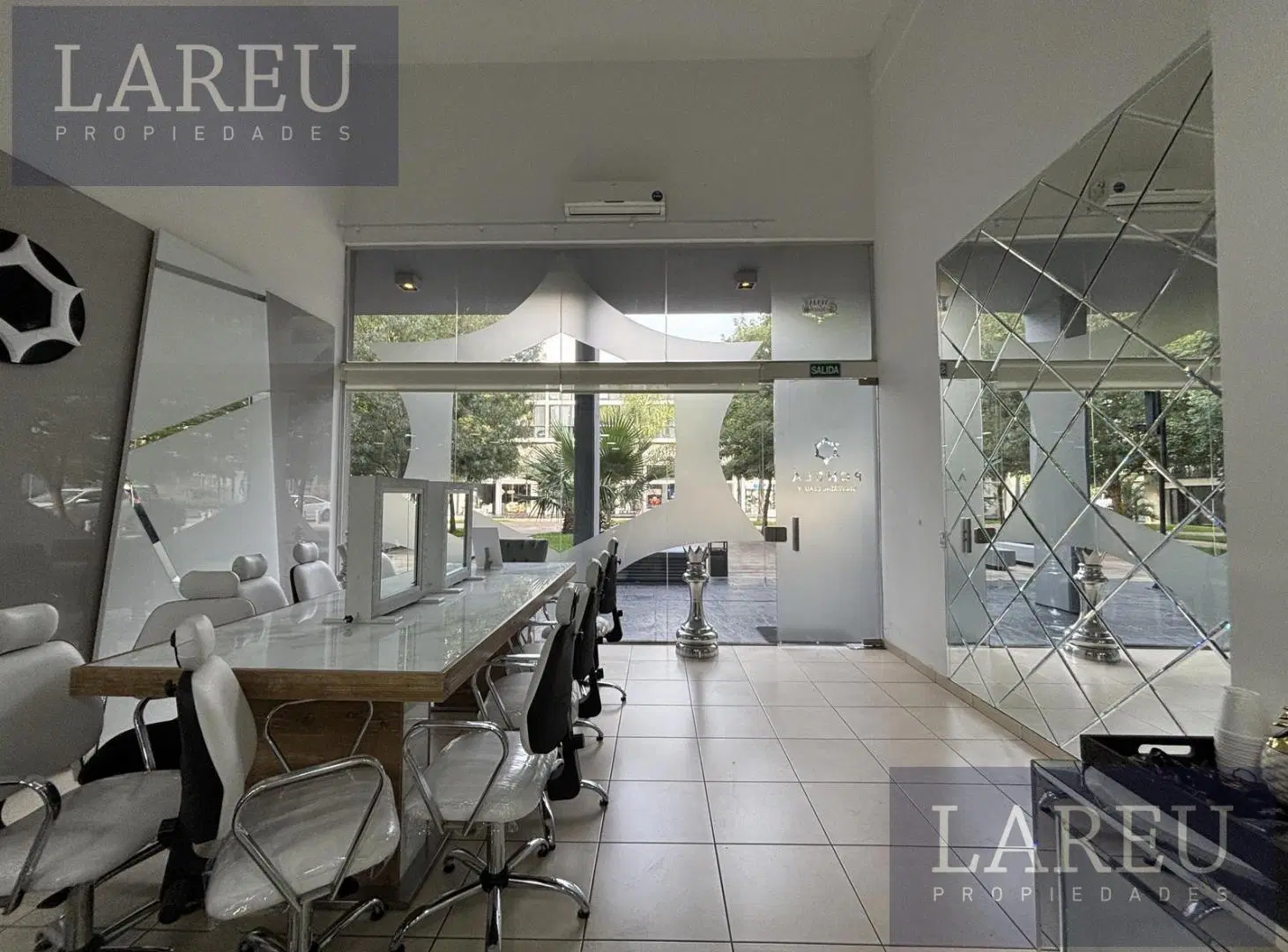 Local - AGORA III - 46 PLAZA, Pilar 3