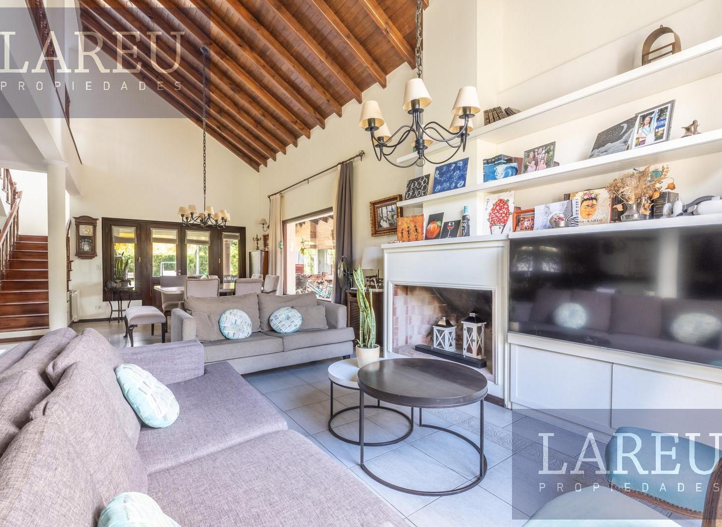 Casa en Venta, Club De Campo Pueyrredon - Pilar