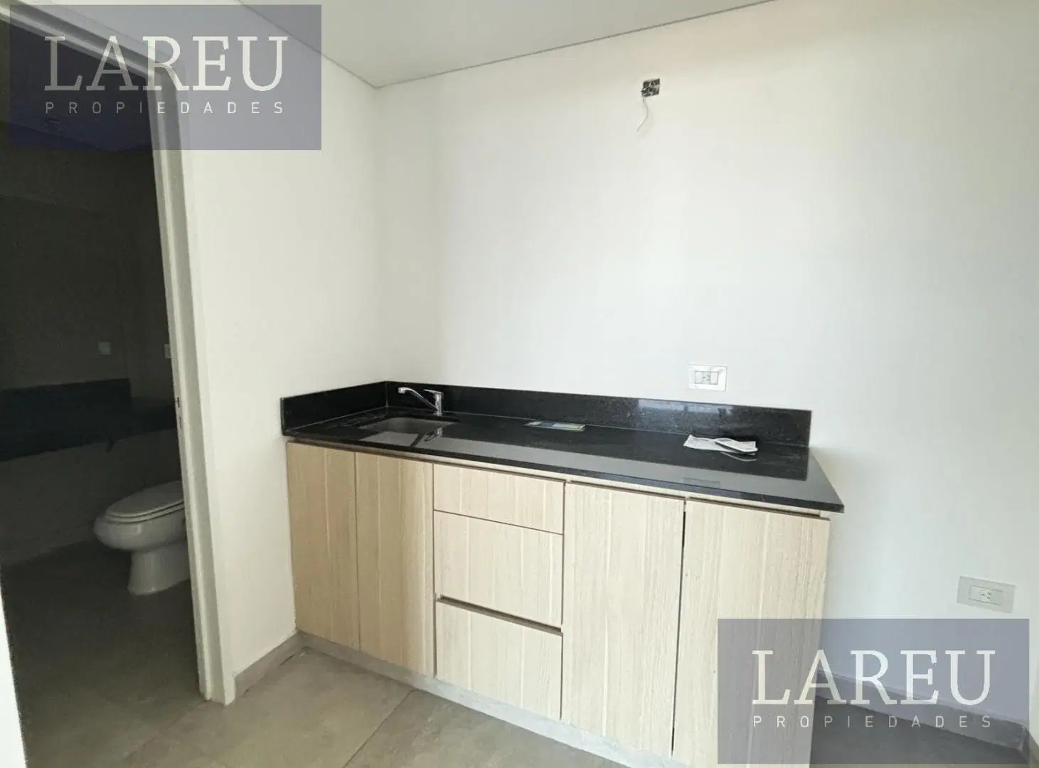 Oficina en Venta , Meridiano - Pilar 3