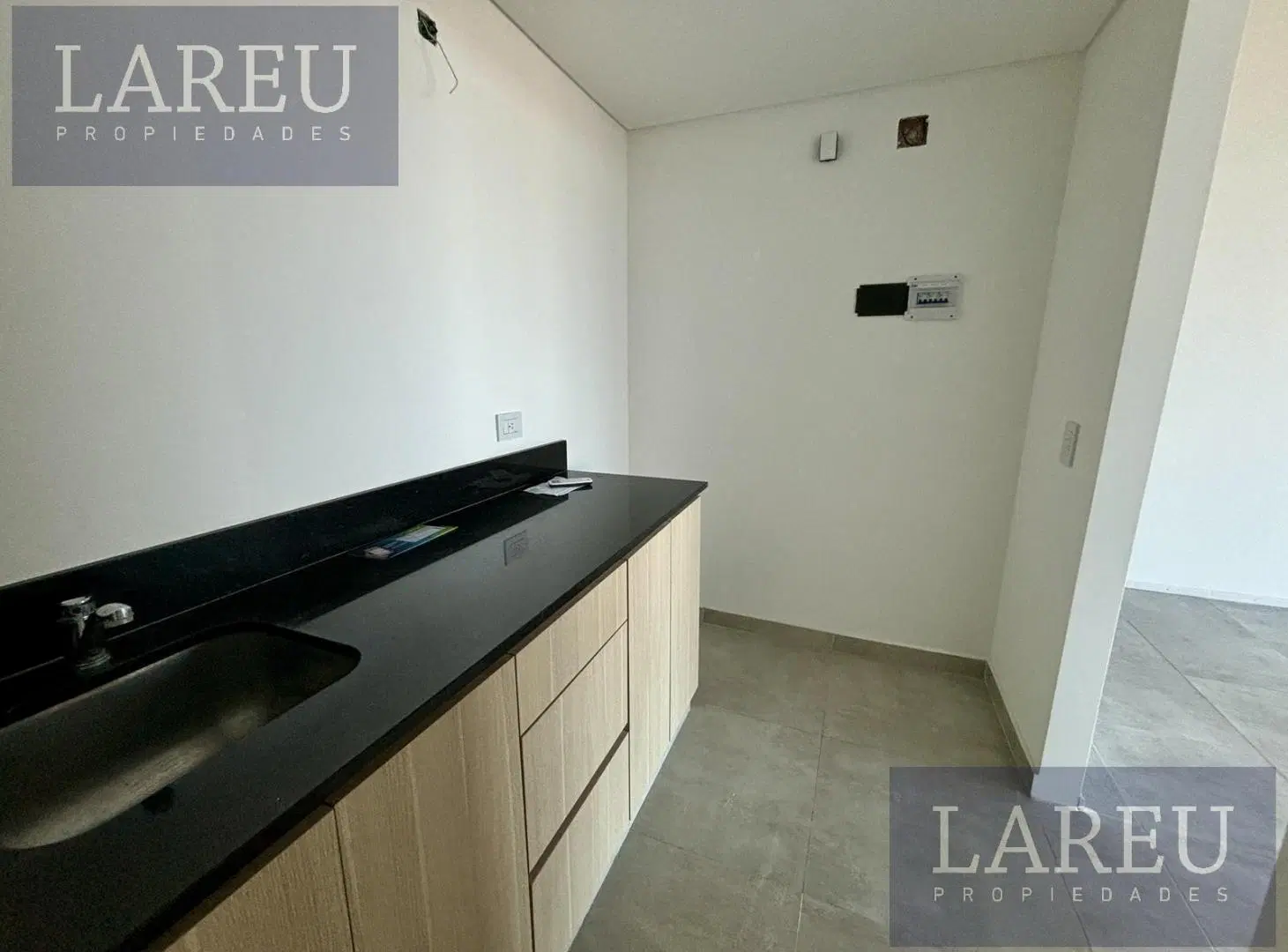 Oficina en Venta , Meridiano - Pilar 5
