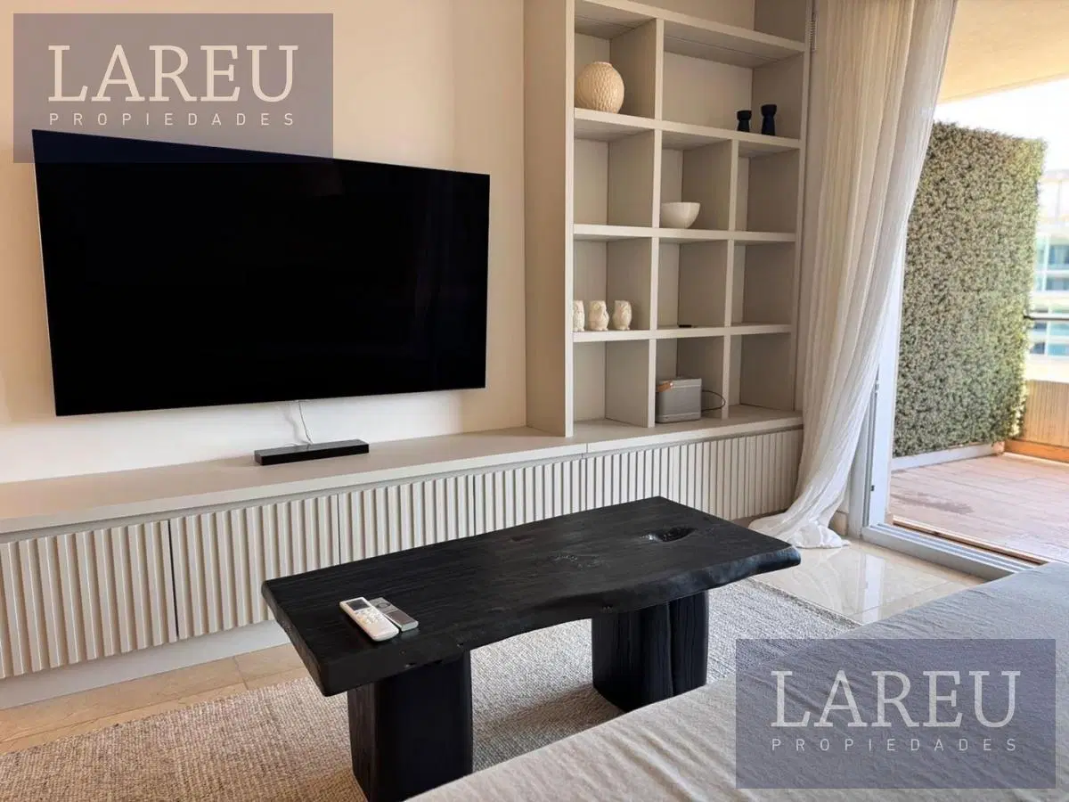 Departamento en Cristaline en Venta amoblado, Pilar 5