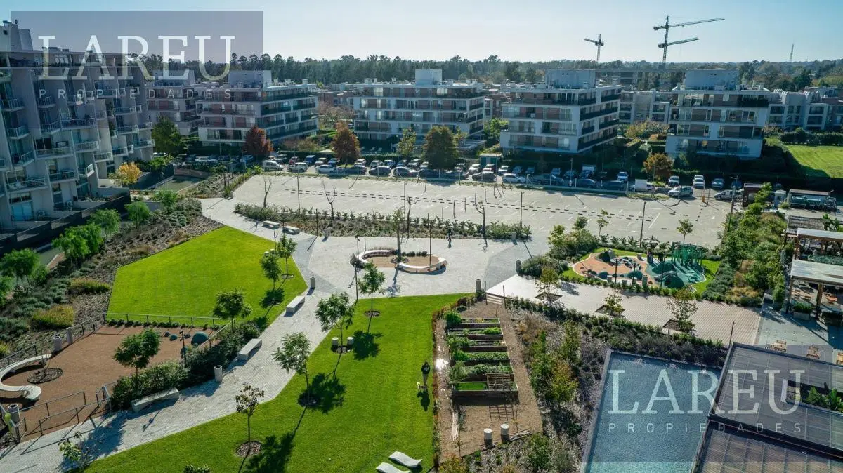 Departamento en Cristaline en Venta amoblado, Pilar 2