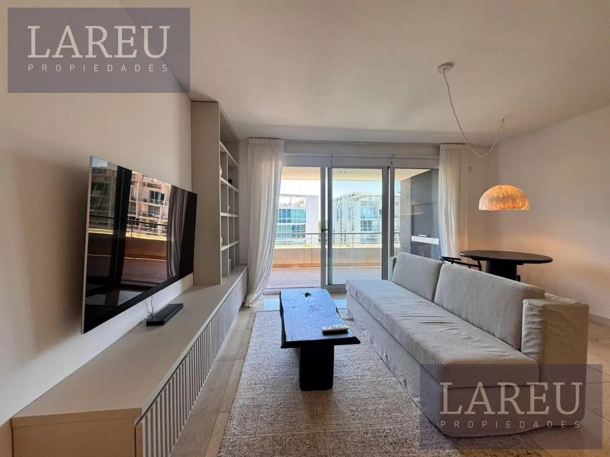Departamento en Cristaline en Venta amoblado, Pilar 3