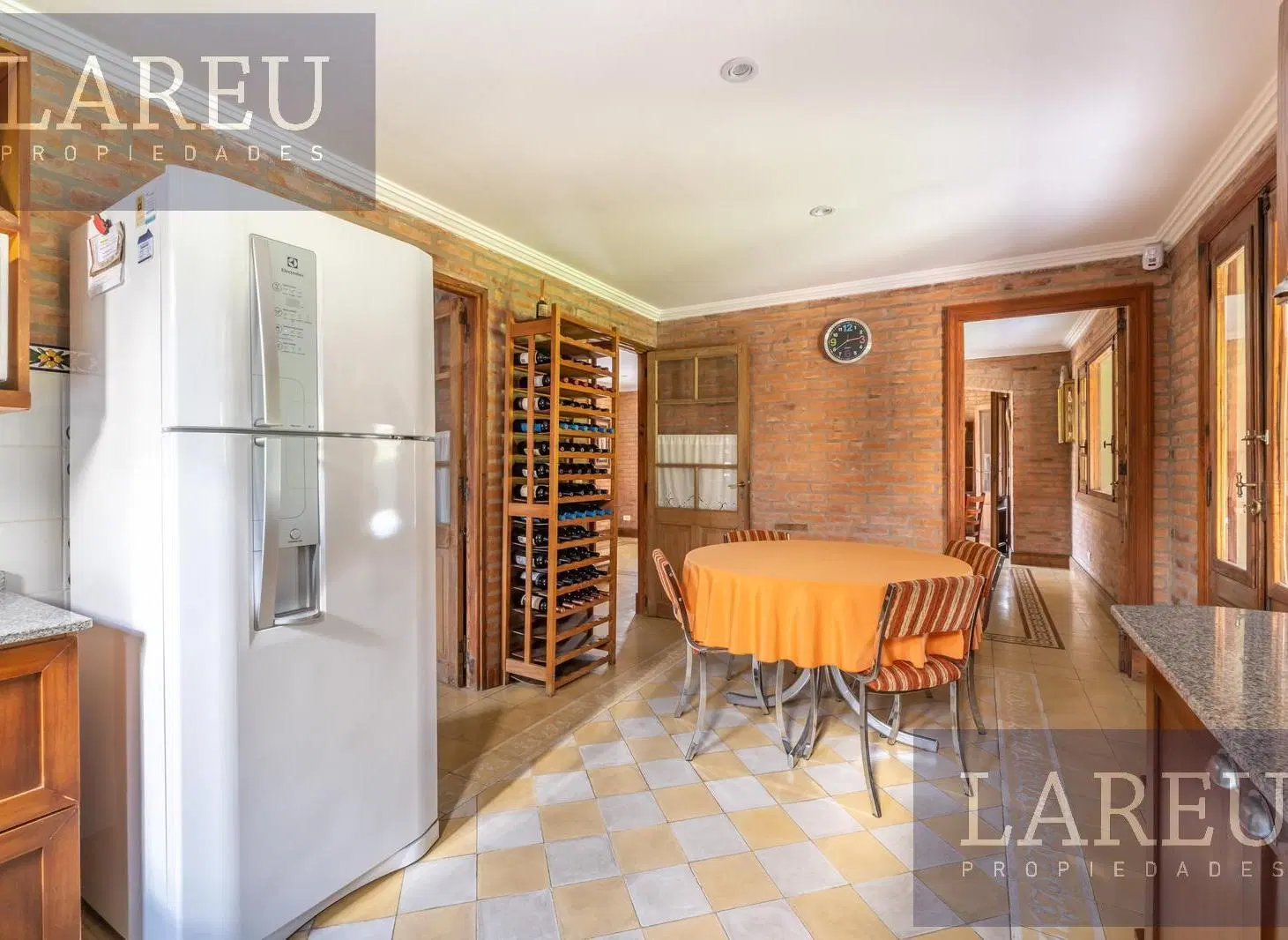 Casa en Venta - en La Delfina, Pilar 5