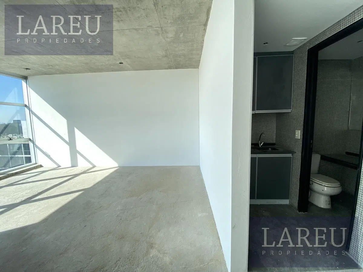 Oficina a estrenar en Officia Pilar - Edificio Life 4