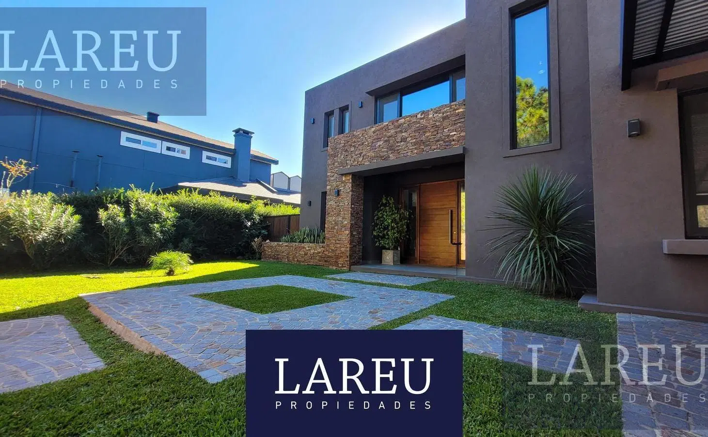 Casa en Venta con renta - Barrio Pilar Privado 4