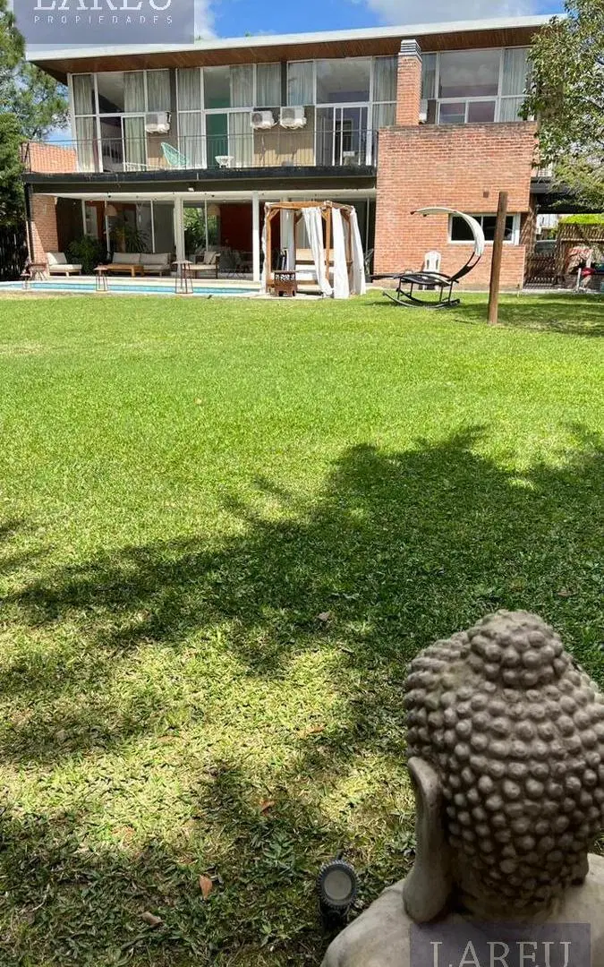 Casa en Venta, Barrio Privado El Lucero 8