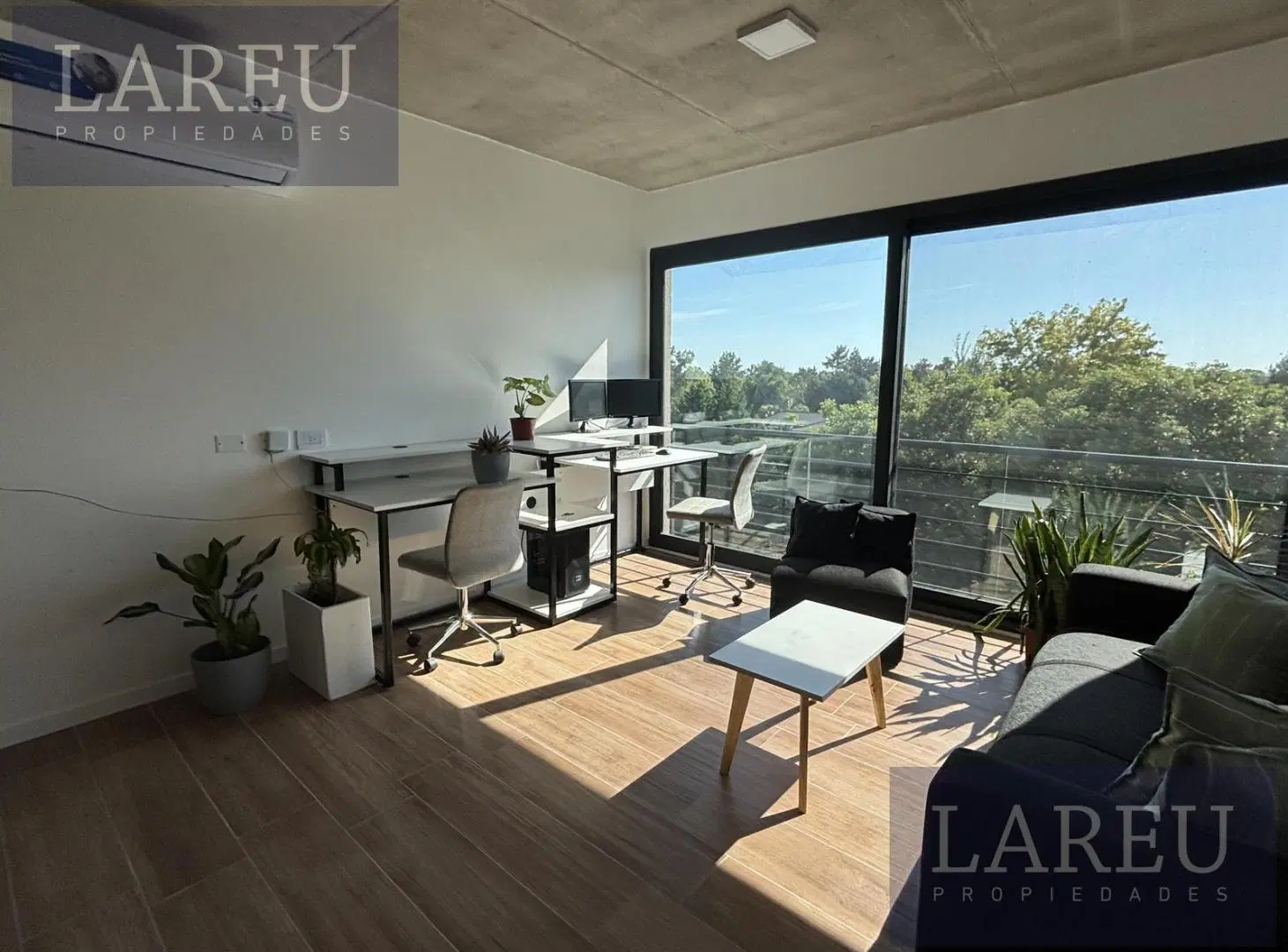 Departamento dos ambientes en AGORA I 2
