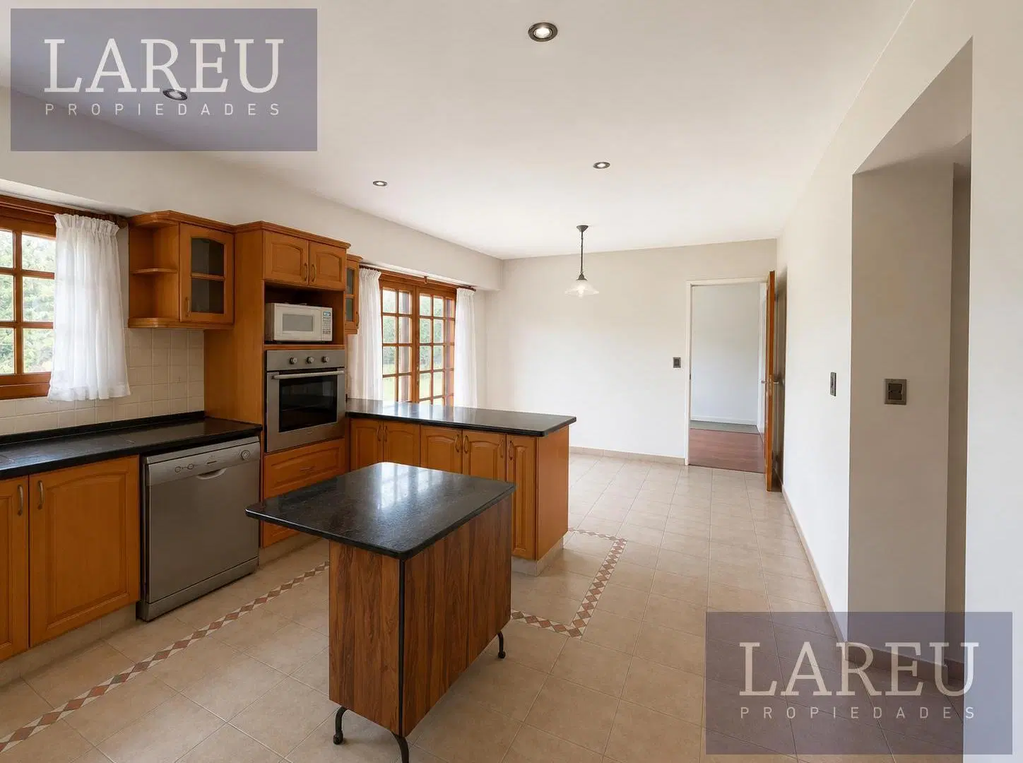 Casa en venta en Haras del Pilar El Establo 5