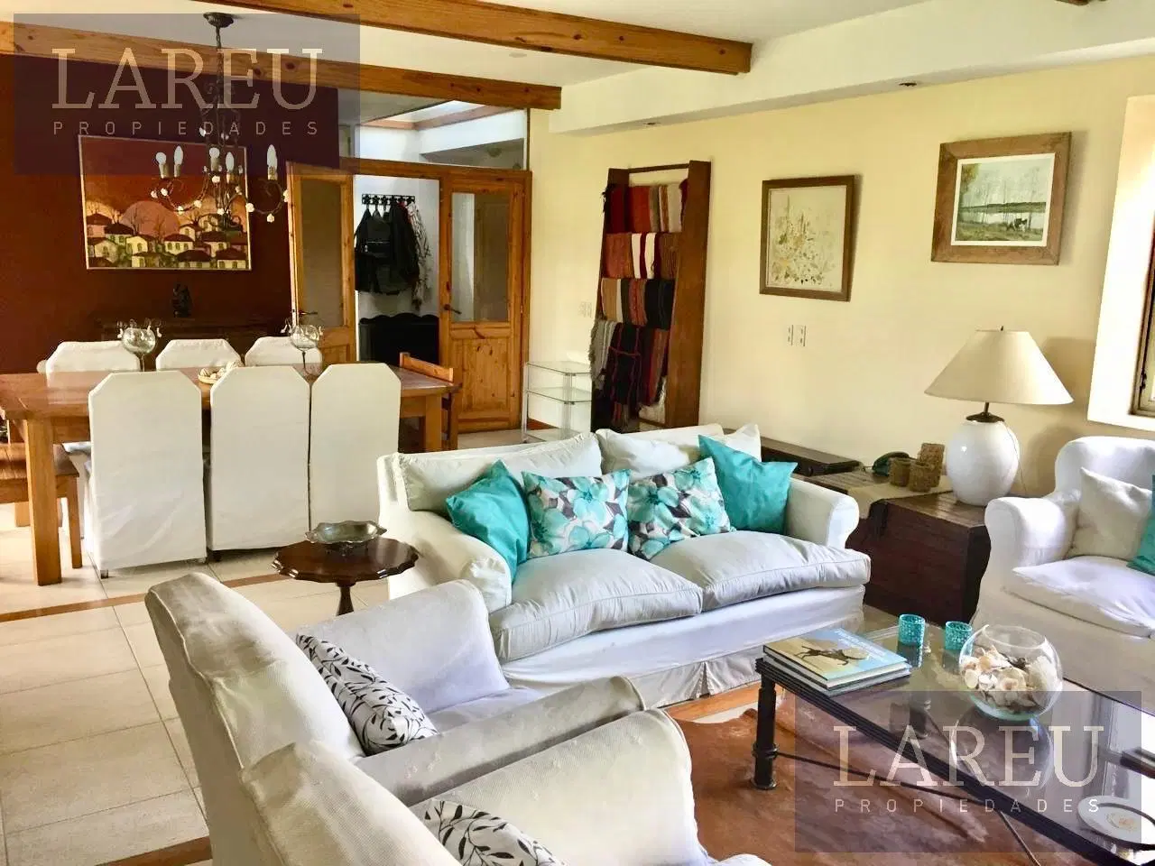 Casa en el Barrio Privado El Lucero 5