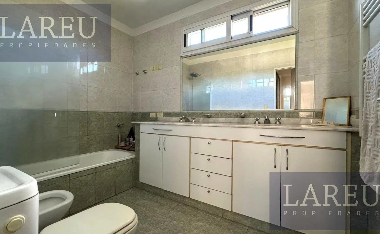 Casa en el Barrio Privado El Lucero 2
