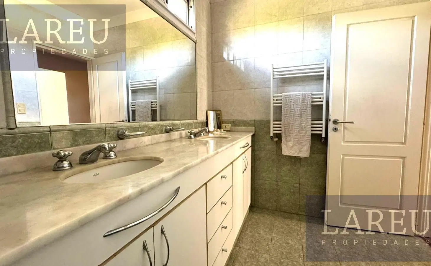 Casa en el Barrio Privado El Lucero 4