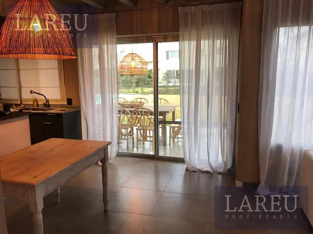 Casa en venta - Los Tacos 3
