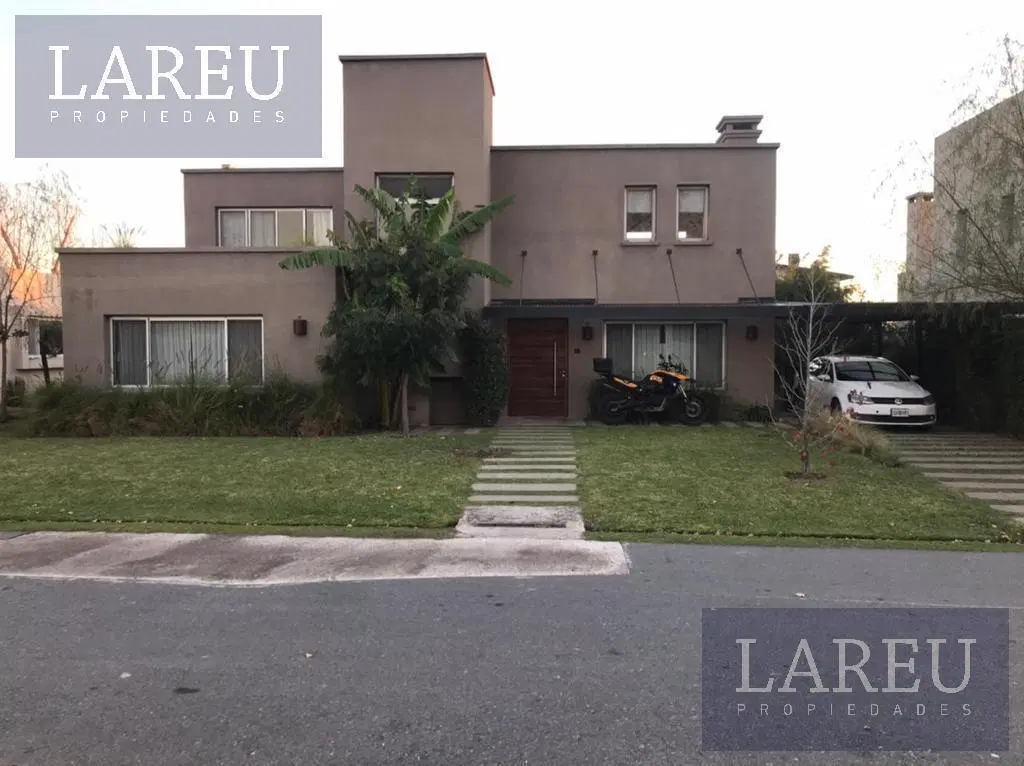 Casa en venta - Los Tacos 1