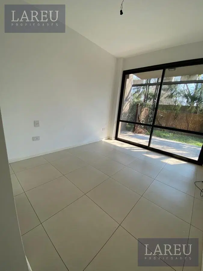 Departamento en venta con renta - Las Liebres 4