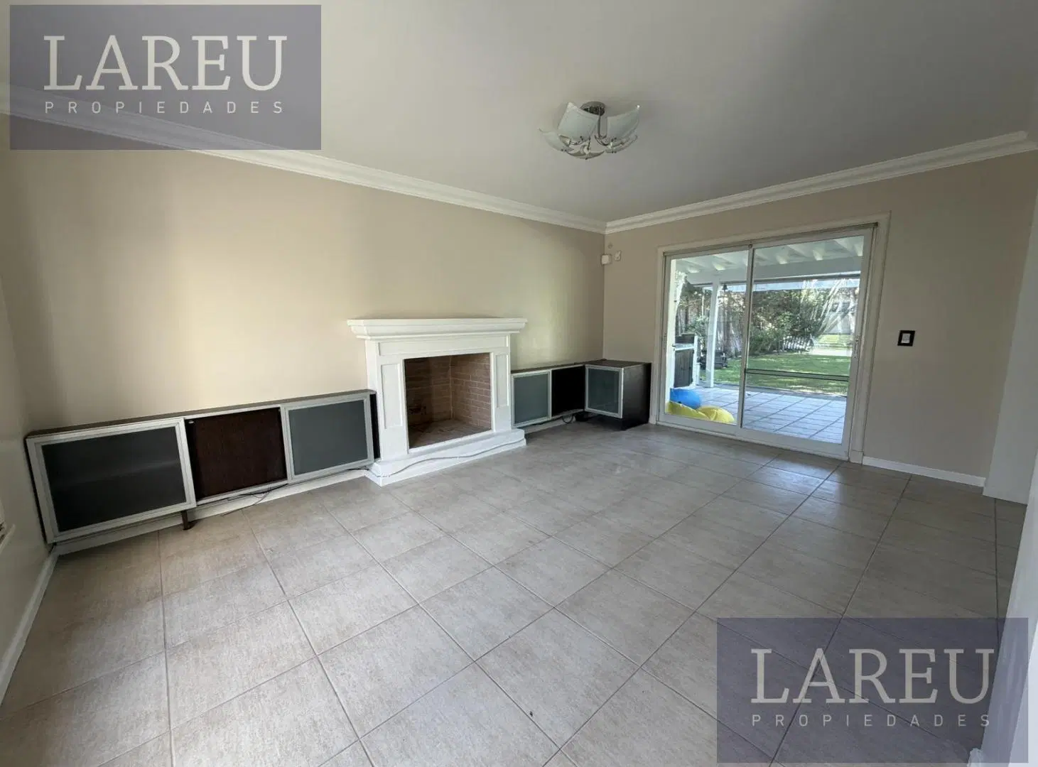 Casa en alquiler en Barrio Privado Bermudas 3