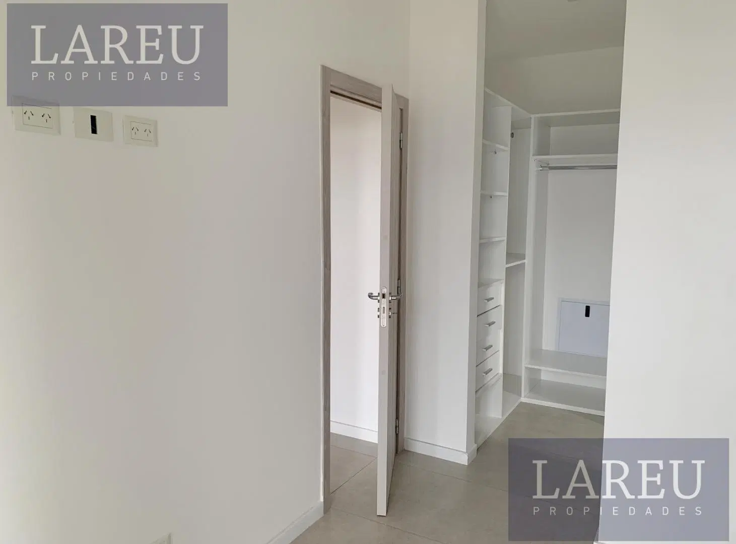 Departamento en Venta, Barrio Pilará. 8