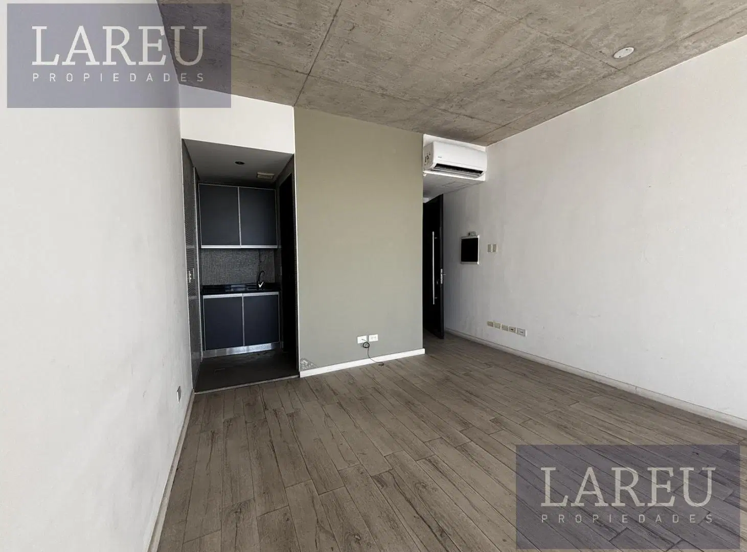 Oficina en Alquiler, Officia Pilar - Edificio Work 3