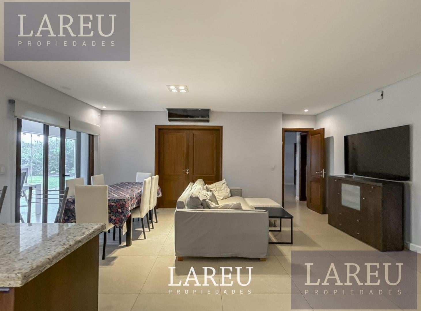 Foto de Espectacular casa en La Lomada De Pilar, imagen 2
