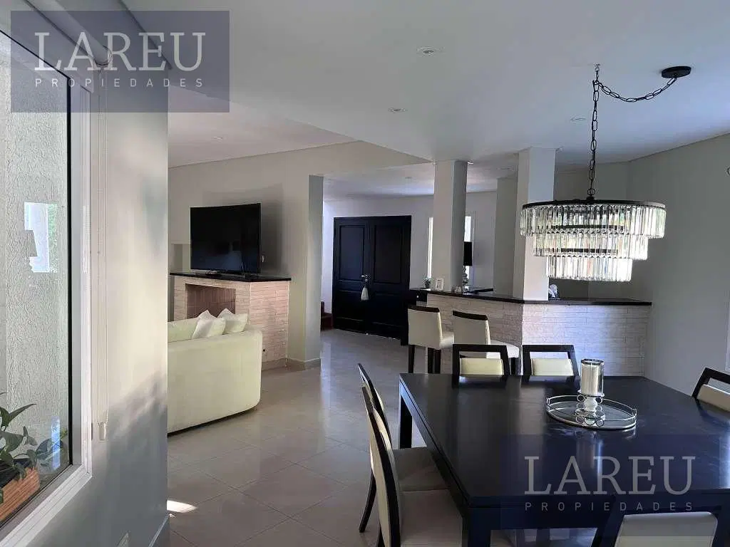 Casa en Pilar Del Lago 5