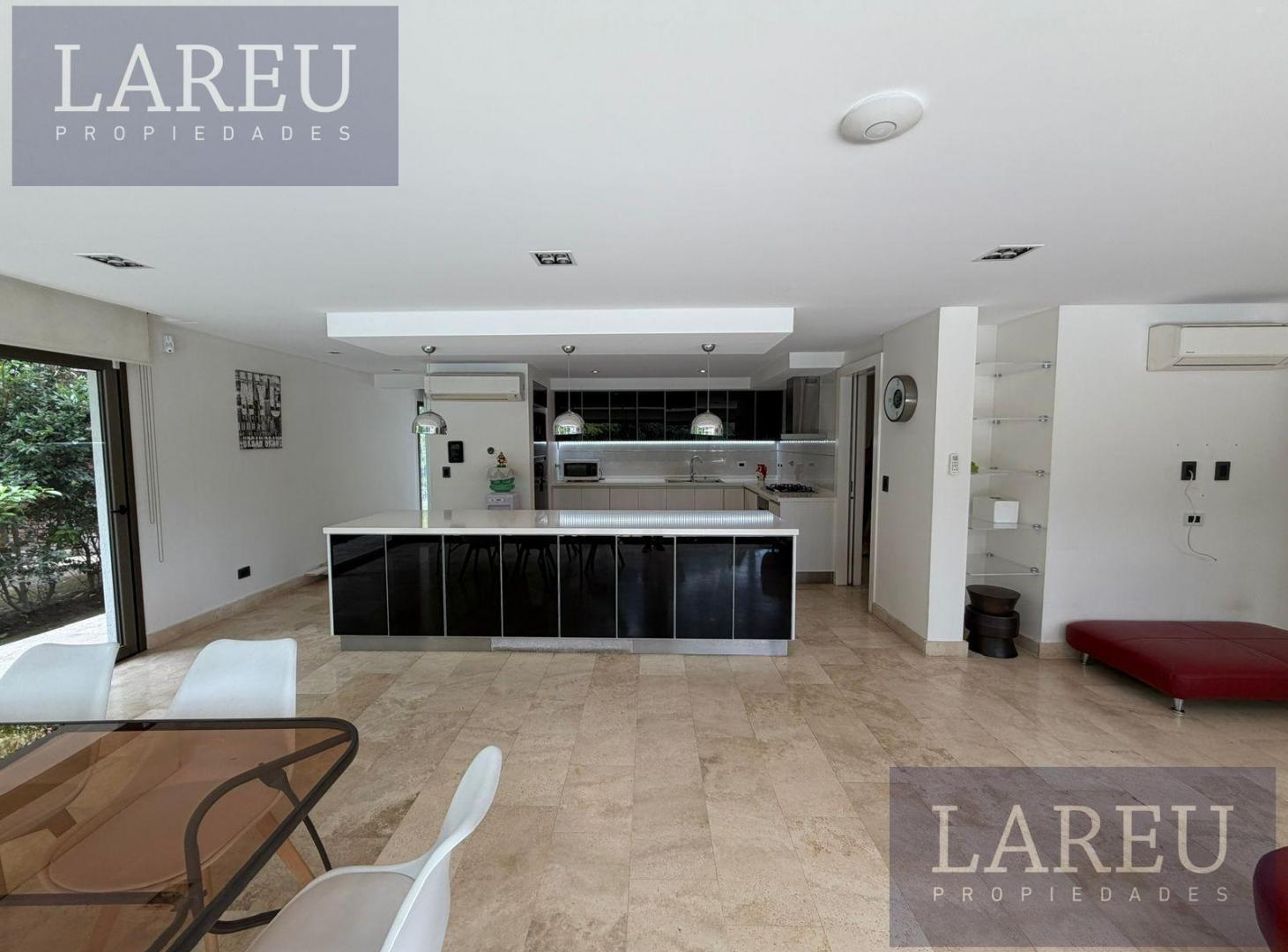 Foto de Casa en Venta, Barrio Privado El Barranco, imagen 3