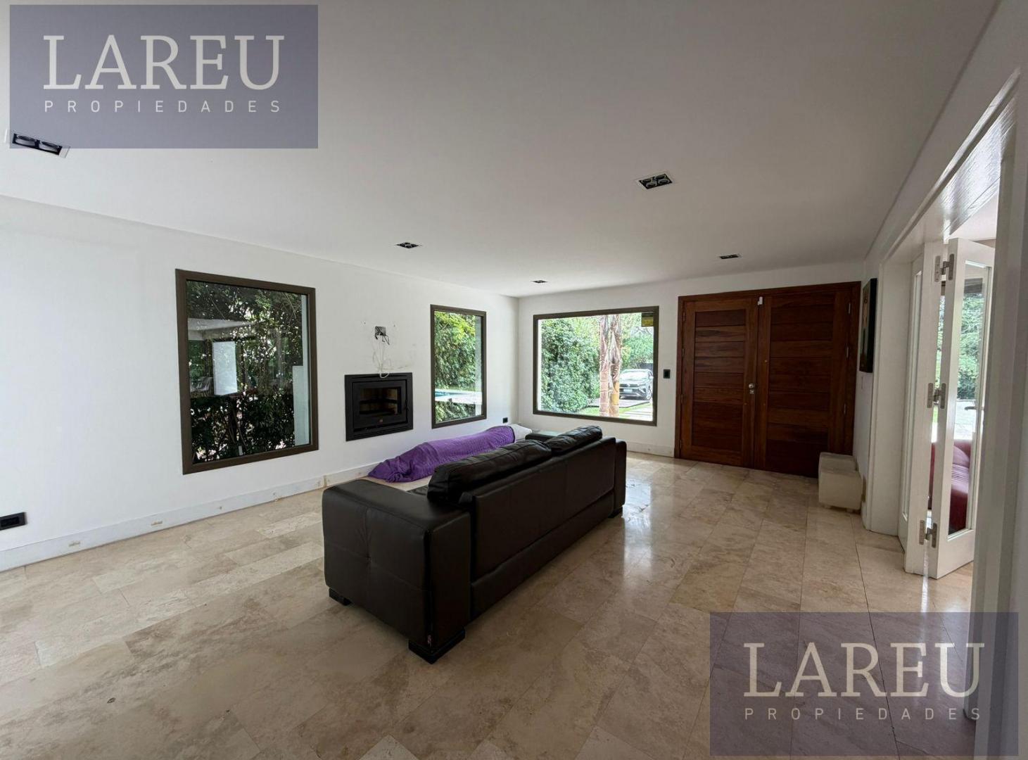 Foto de Casa en Venta, Barrio Privado El Barranco, imagen 1