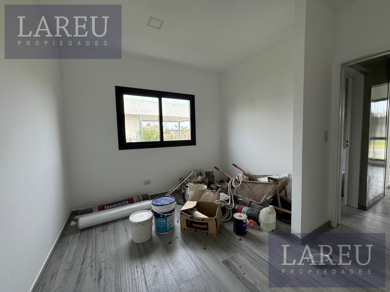 Foto de Casa en Venta en Santa Emilia, Pilar Del Este, imagen 2