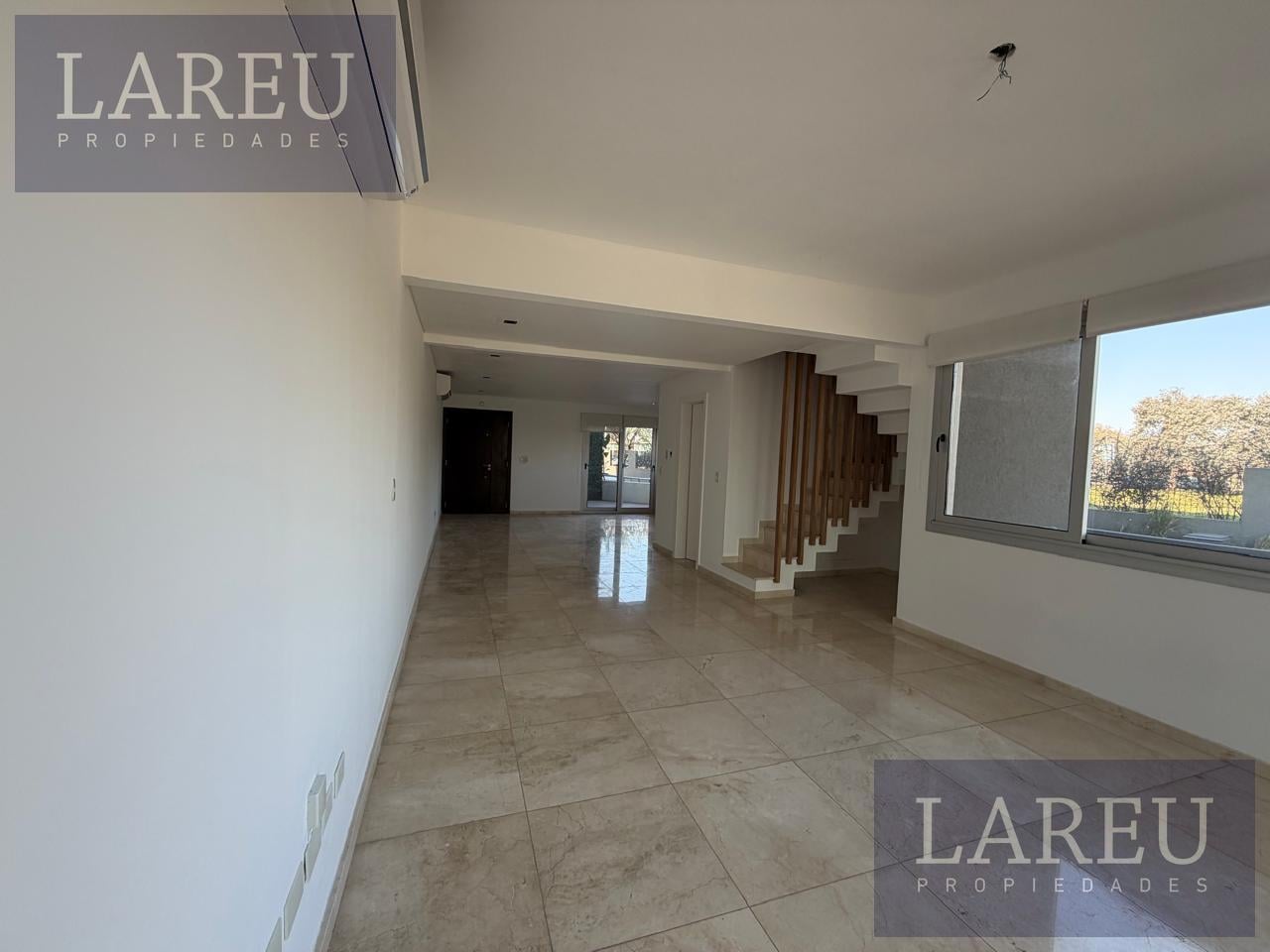 Foto de Departamento en Alquiler anual de 3 ambeintes en Cristaline, Pilar, imagen 2