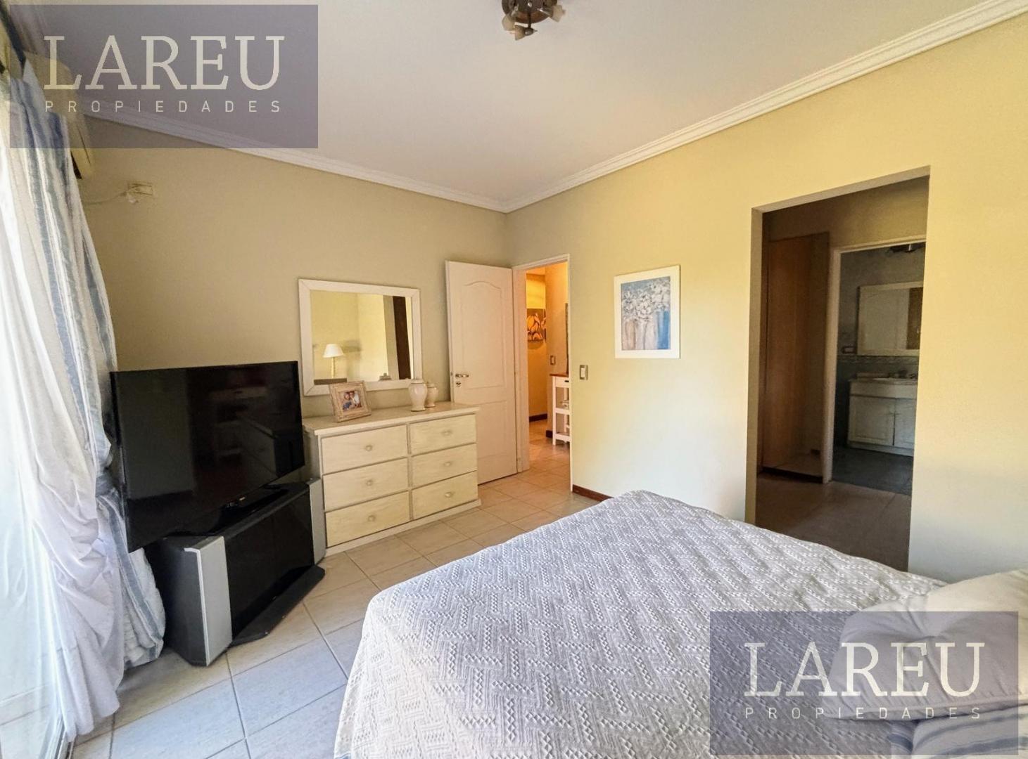 Foto de Casa en Venta en el Barrio La Delfina, Pilar, imagen 4