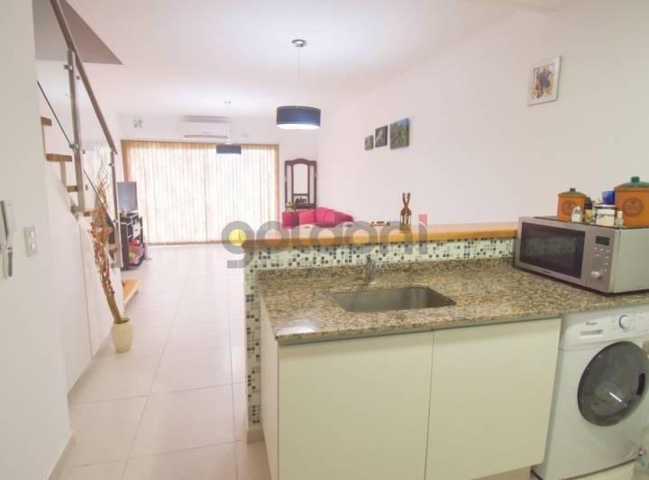 Departamento tipo dúplex de 2 Ambientes en Altos de Hudson II