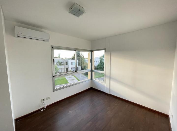Foto de Departamento 2 ambientes en Condominios de Bosque en Fincas de Iraola 2., imagen 2