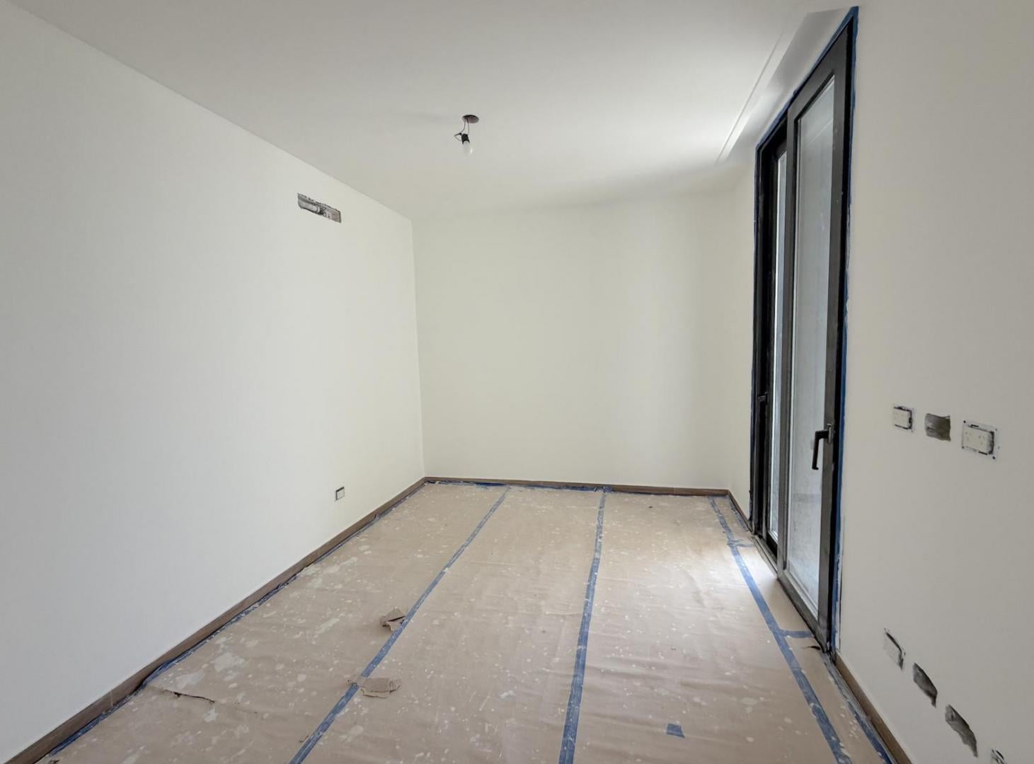 Imponente Propiedad a estrenar con Piscina sobre Lote de 1100 m2