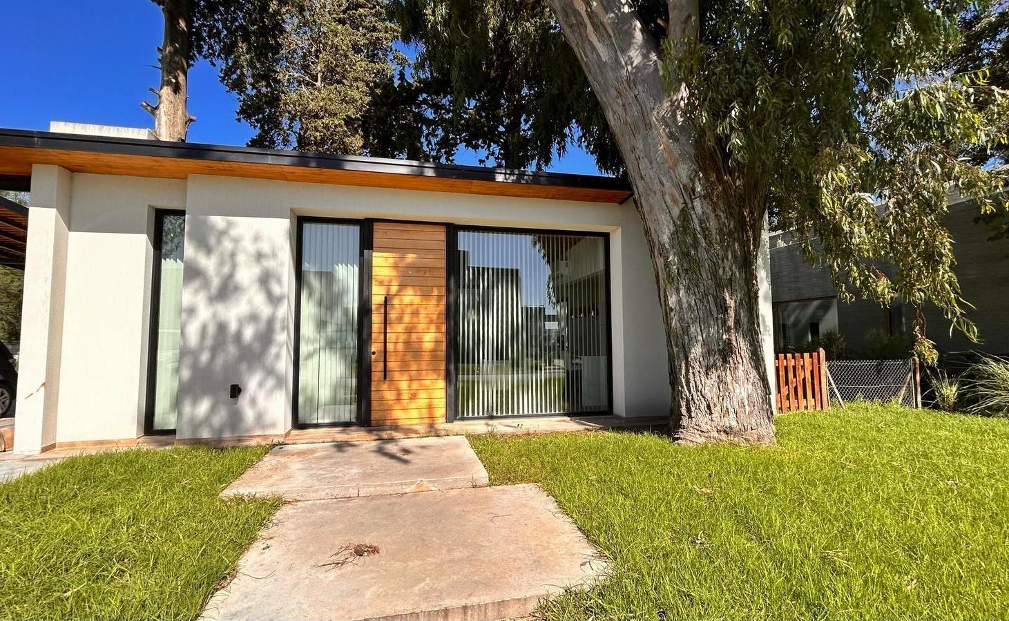 Casa en alquiler amoblada disponible a partir de Junio
