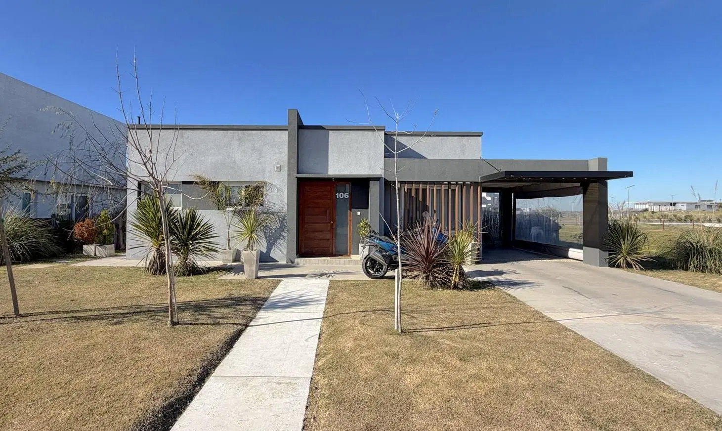 Casa con Piscina en Venta 5