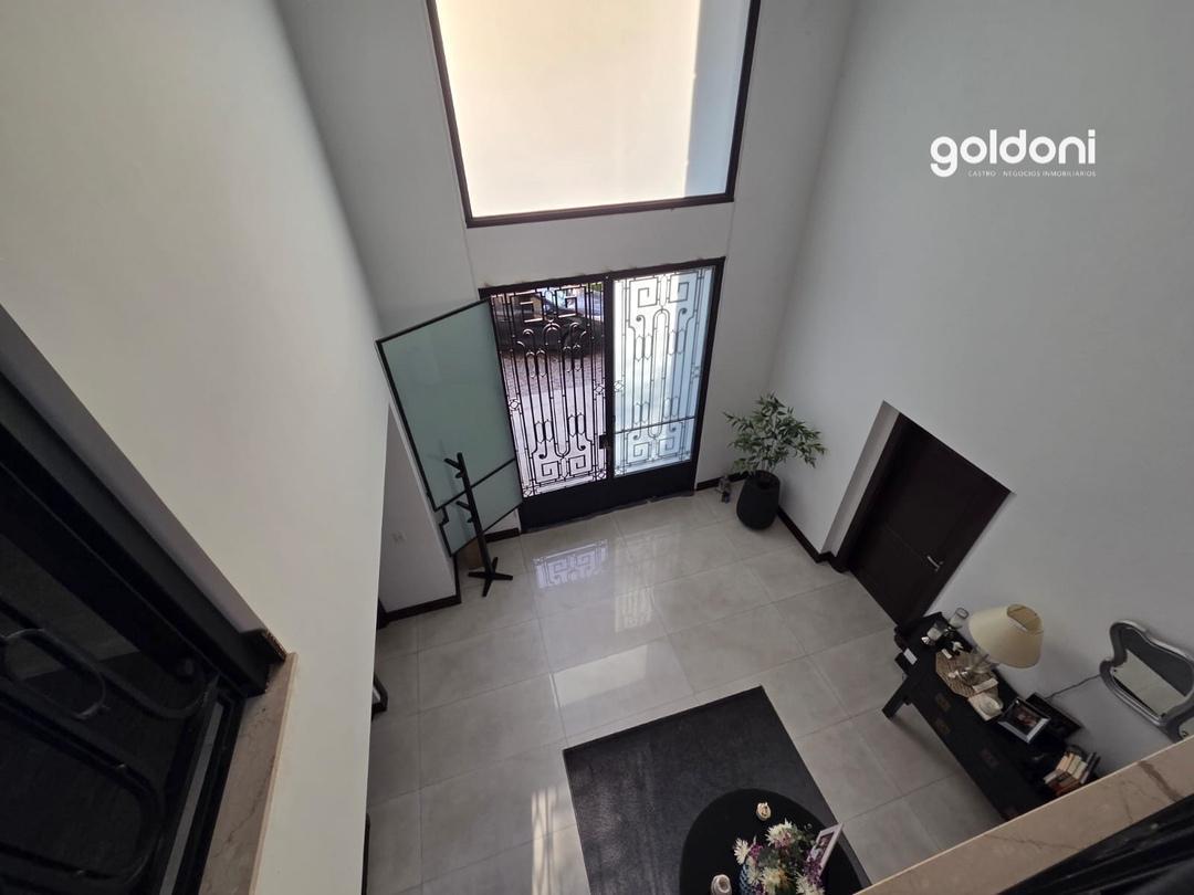Foto de Hermosa Casa a Canal, imagen 2