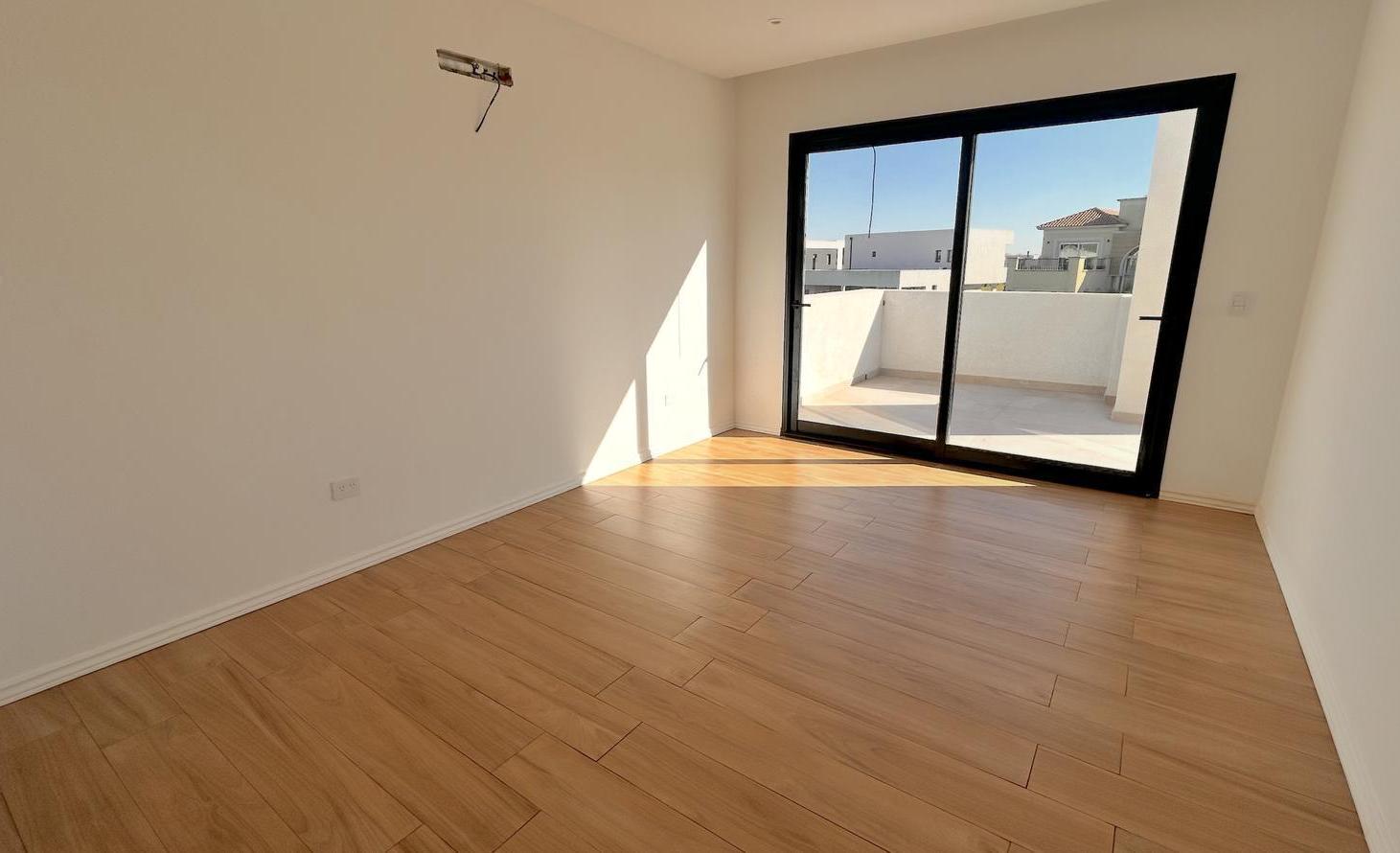 Foto de Casa a estrenar con Piscina en Greenville, imagen 5