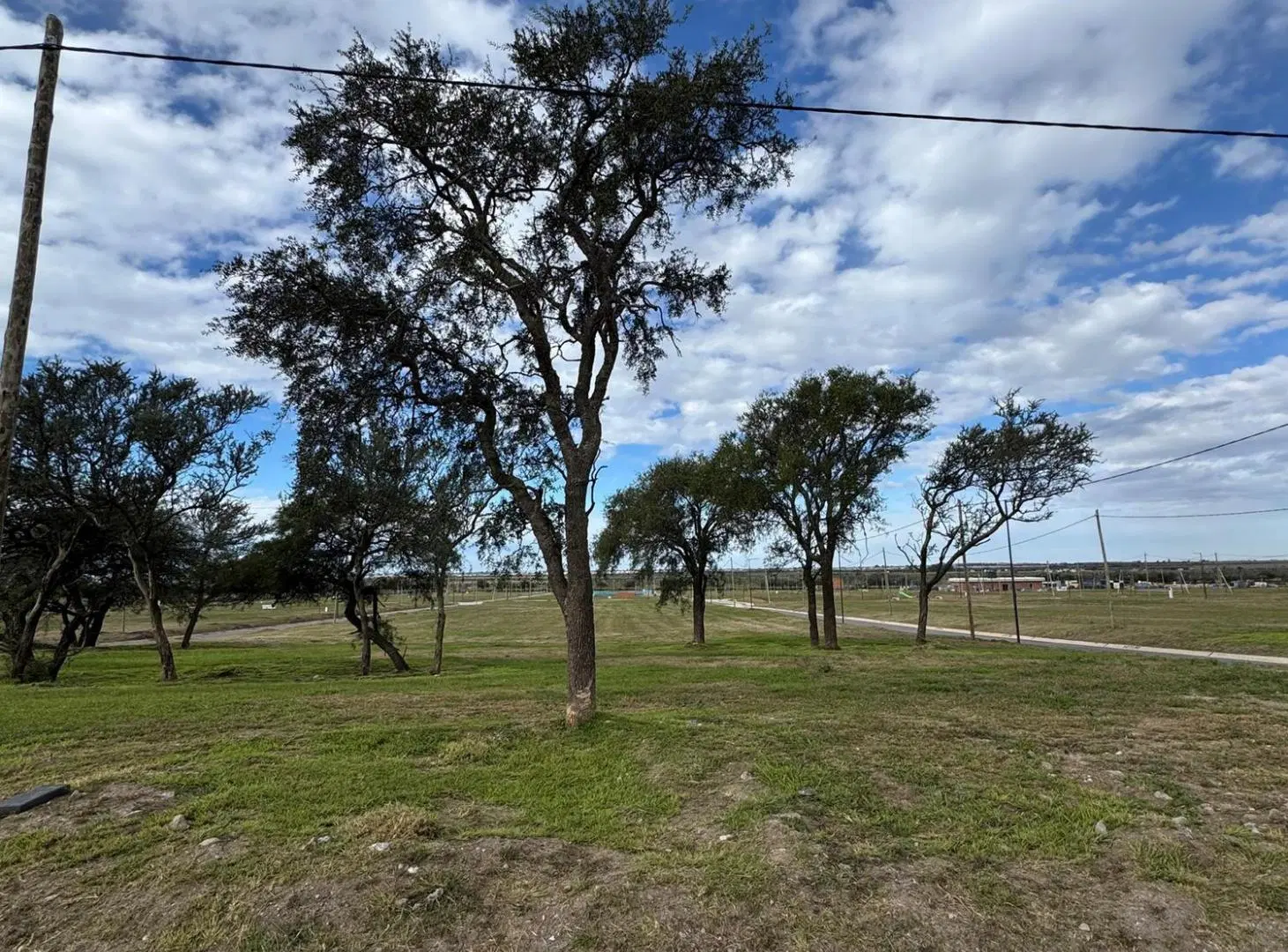 Lote en Docta con Posesion frente espacio Verde 3