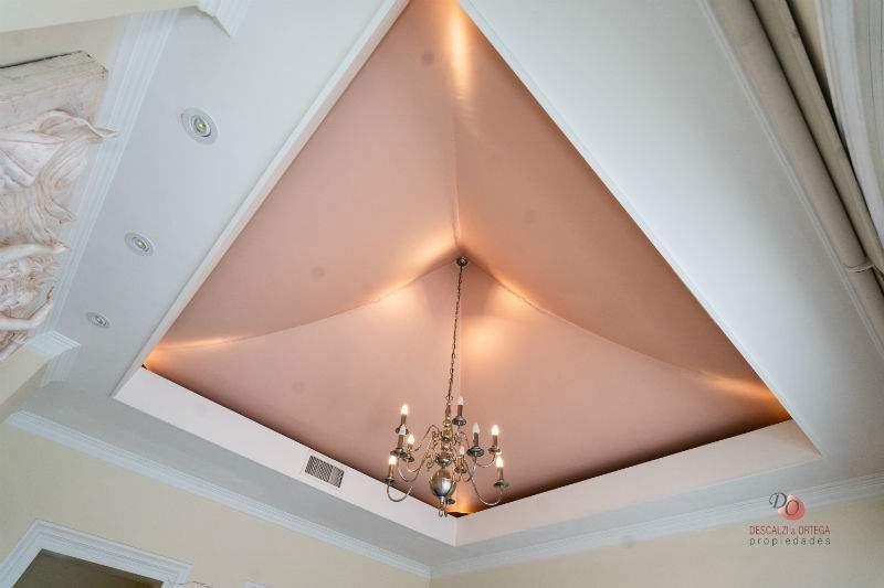 Foto de Casa en venta- Lomas de la Carolina, imagen 2