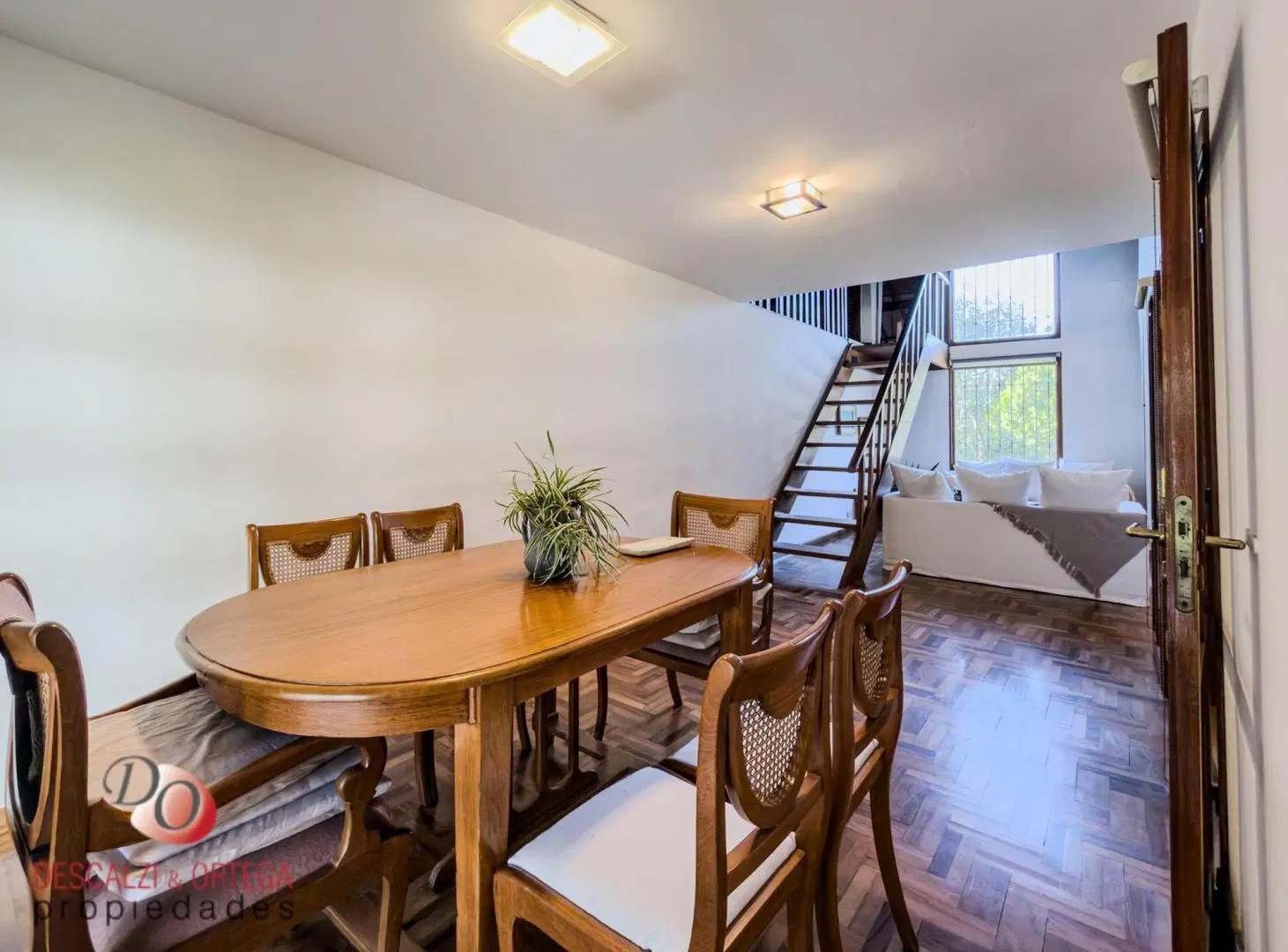 Casa en Venta - Villa Belgrano - 4 Dormitorios - Gran Patio y Piscina 5