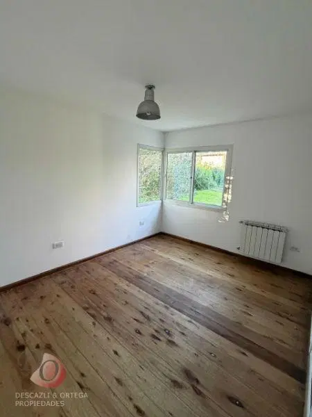 VILLA WARCALDE!  -  LA ARBOLEDA-  CASA EN ALQUILER 3 DORMITORIOS- PILETA 4