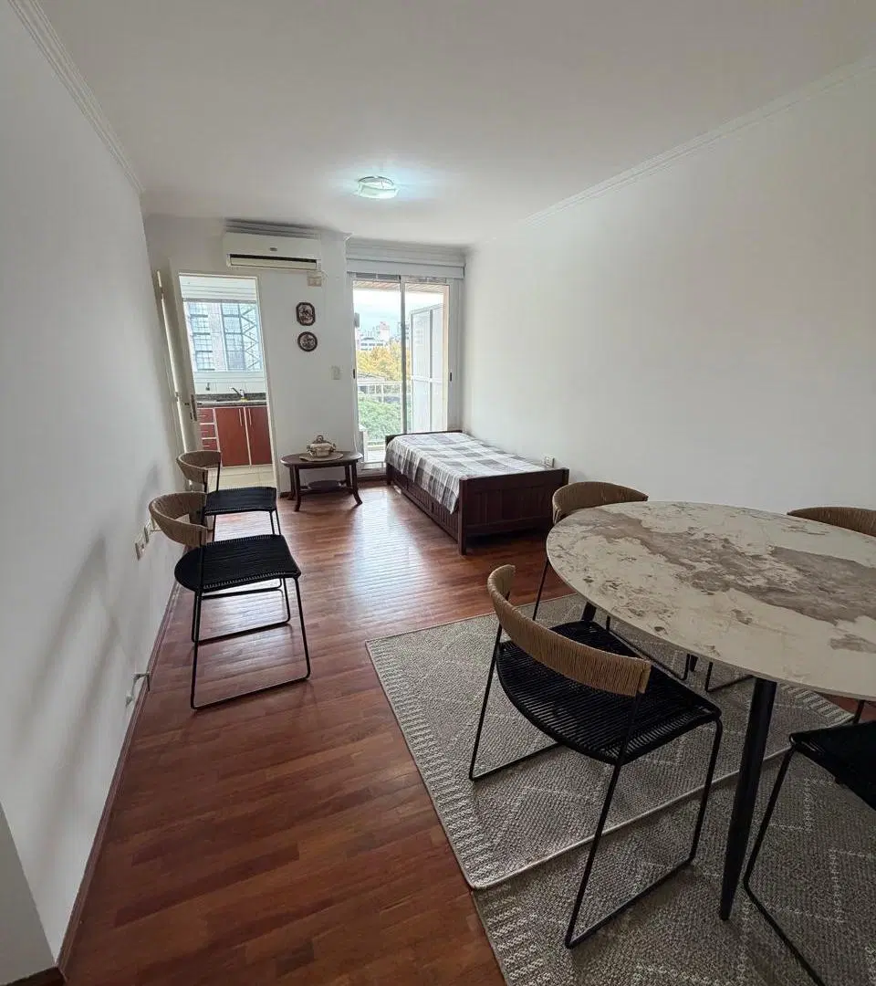 ALQUILER DEPARTAMENTO UN DORMITORIO CON BALCON EN LA ZONA MAS LINDA DEL CENTRO- FRENTE A PLAZA ITALI 3