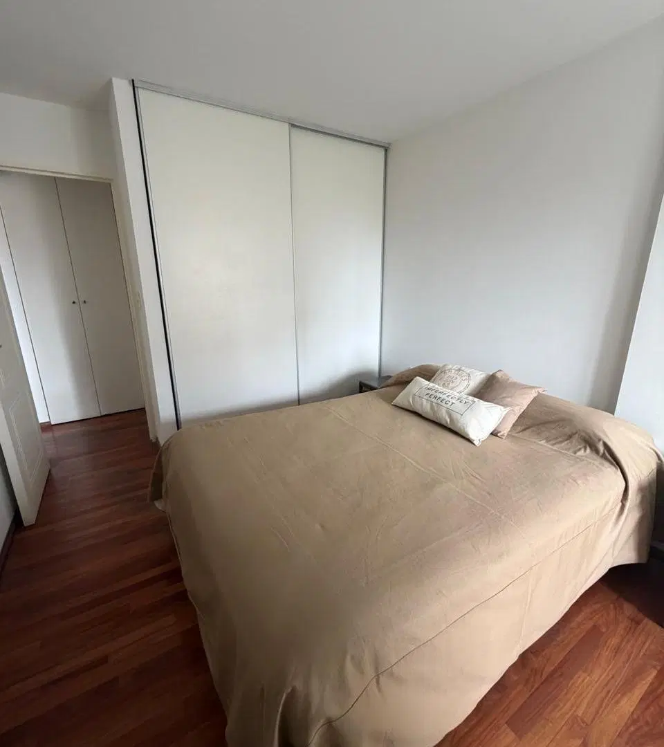ALQUILER DEPARTAMENTO UN DORMITORIO CON BALCON EN LA ZONA MAS LINDA DEL CENTRO- FRENTE A PLAZA ITALI 2
