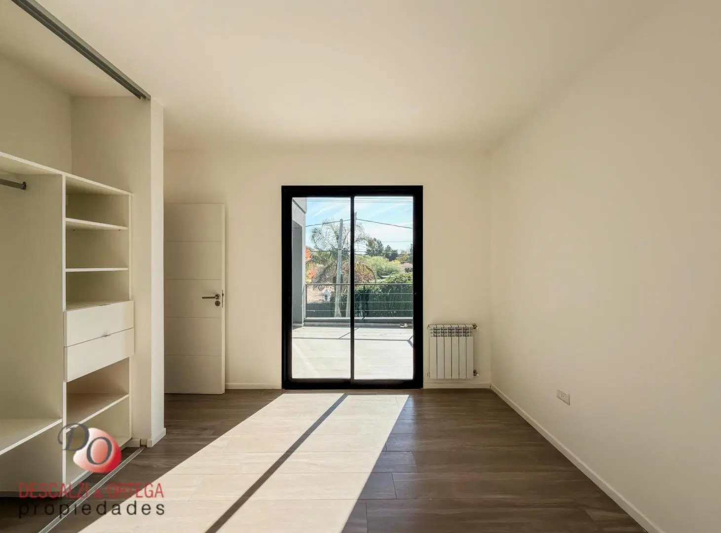 DúplexCasa en venta en complejo cerrado con seguridad en Barrio Rivera Indarte 2