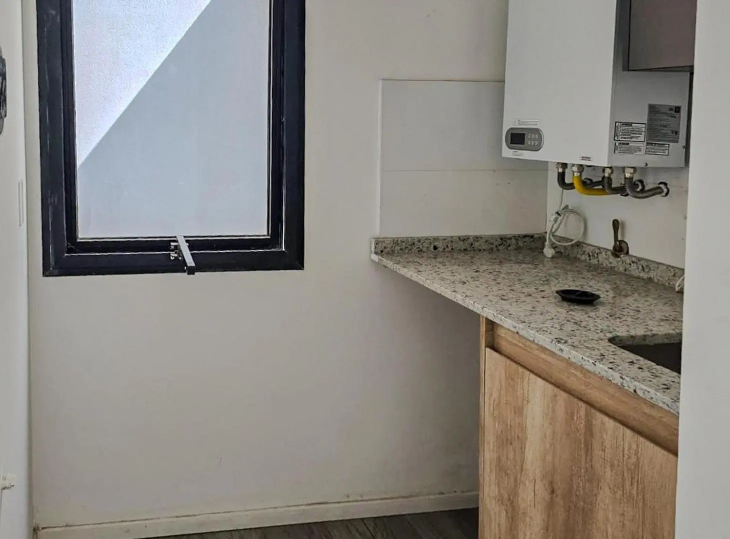 DúplexCasa en venta en complejo cerrado con seguridad en Barrio Rivera Indarte 1