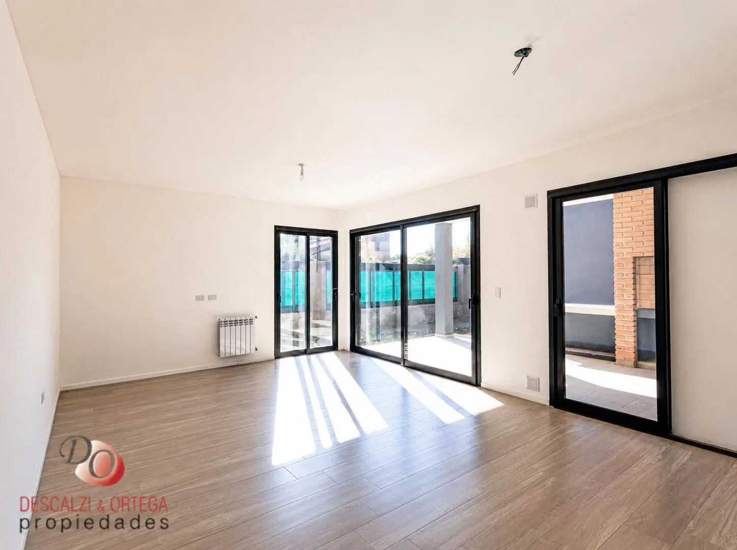 DúplexCasa en venta en complejo cerrado con seguridad en Barrio Rivera Indarte 3